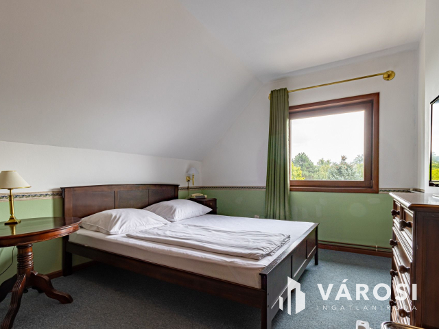 Családias HOTEL eladó Szentendrén pár percre a Dunaparttól!