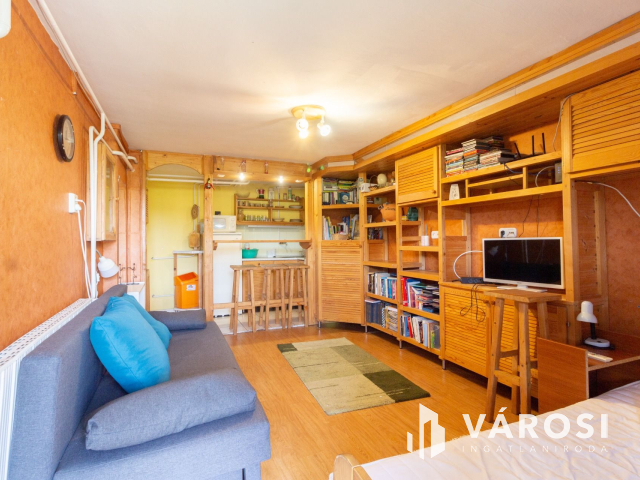 Eladó 3 szintes családi ház Zamárdiban