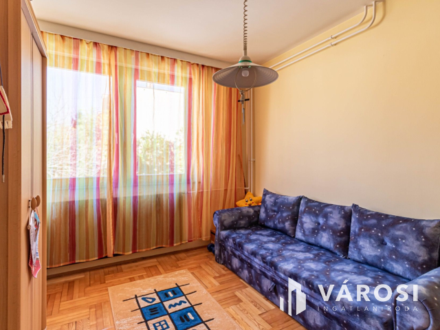 Belvárosi lakás saját kertrésszel