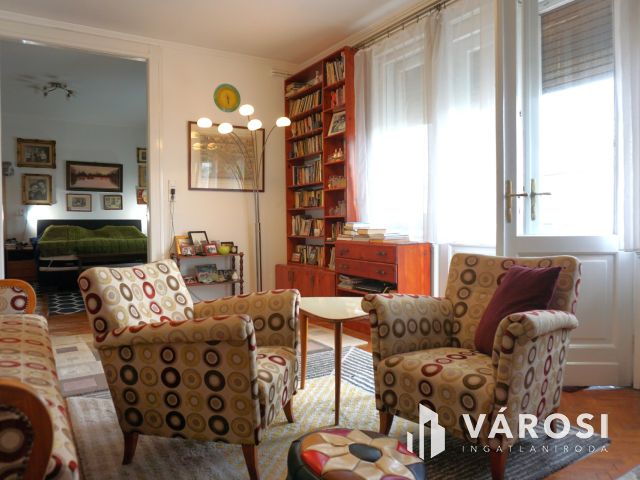 Nagyszerű lakás szenzációs elhelyezkedéssel!