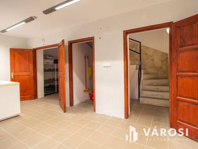 Üzlethelyiség, étterem