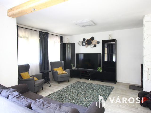 Napelemes tanya Balástyán