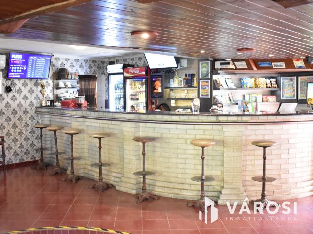 Családias vendéglátó saját vendégkörrel!