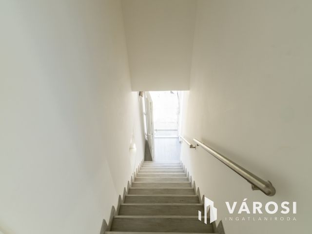 Két ingatlan egy telken, különleges lehetőség