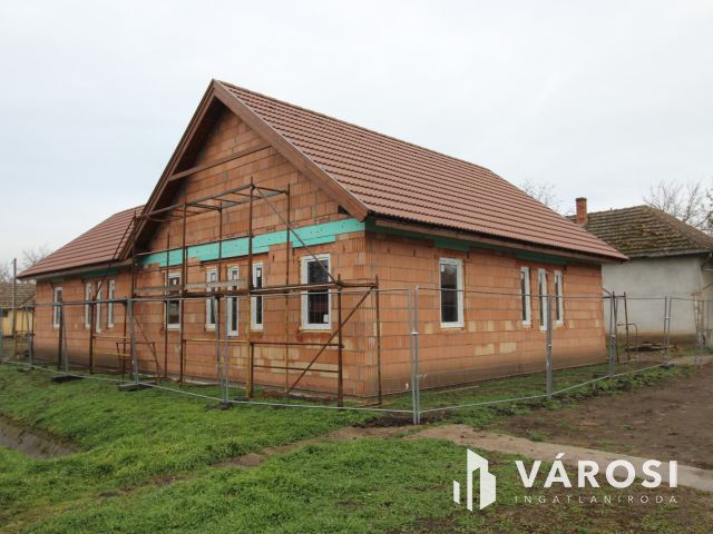 Mindszenti kertes lakás