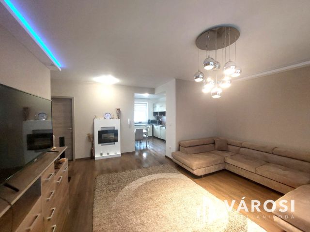 Szuper jó áron, szuper jó lakás eladó!