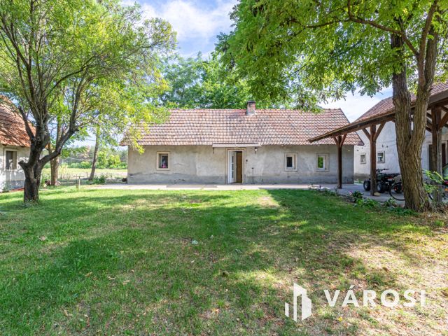 Gazdálkodásra, lovas turizmusra alkalmas Ásotthalmi birtok