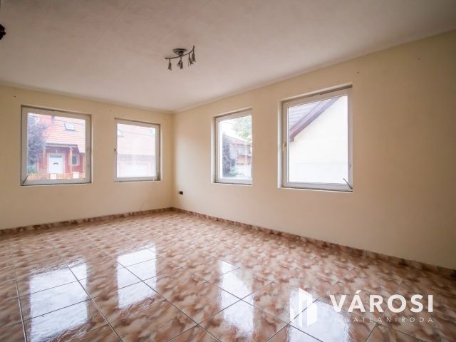 Két lakásos családi ház a Ráchegyen