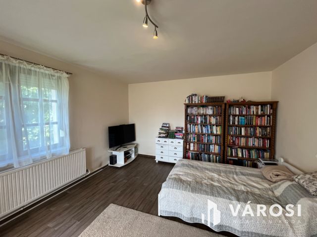 Debrecen Homokertben, Csendes Szép Utcában, Jó Ház Eladó!