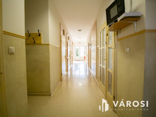 Többfunkciós komplexum Orosháza központjában