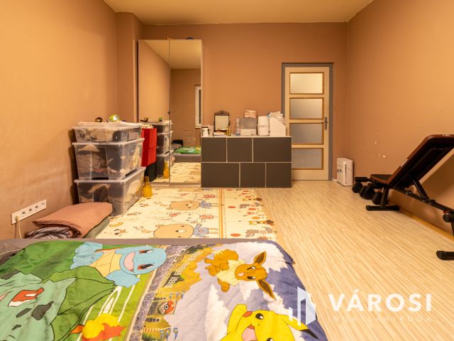 Felújított 77 m2-es erkélyes lakás a Hungária körúton!