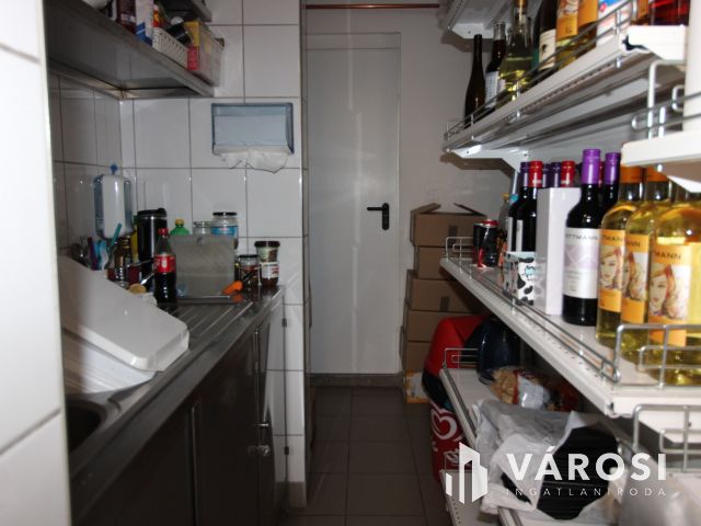 Befektetőknek is ajánlom! Bevezetett üzlet eladó!