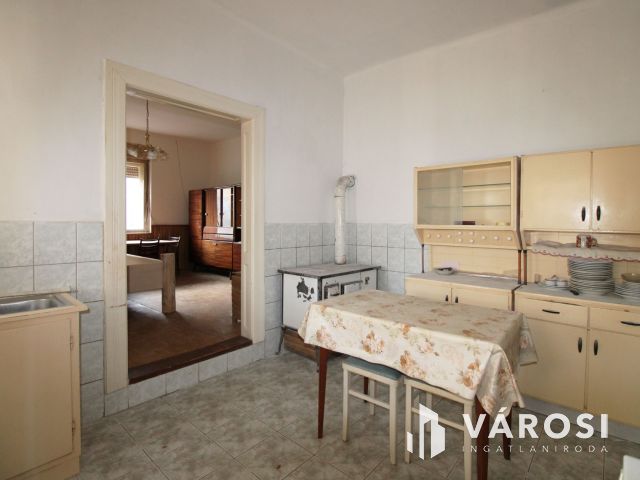 Patakparti kisház + megosztható telek = Bakonybéli nyerő lap