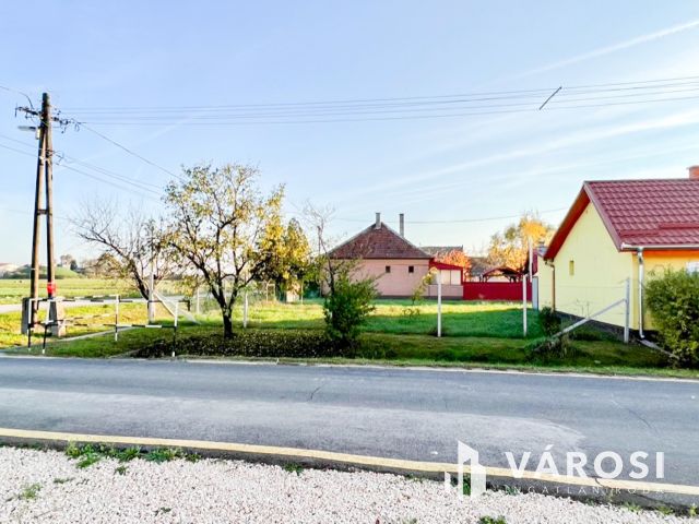 Három telek egyben– ritka befektetői lehetőség!