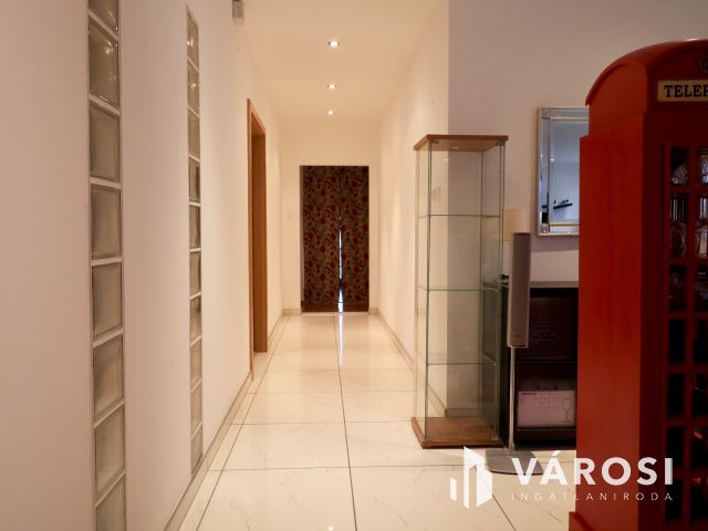 Kiadó természetközeli családi ház