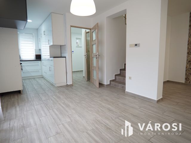 Minőségi, igényesen felújított Sorházi lakás!