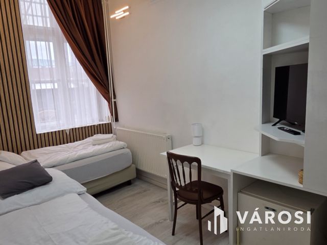 Többféle hasznosításra lakás, kiváló helyen!!-Debrecenben