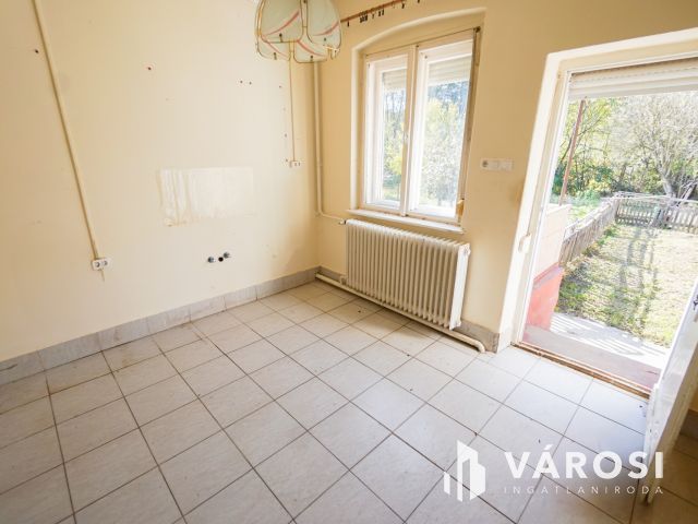 Felújítandó családi ház szenzációs településen!