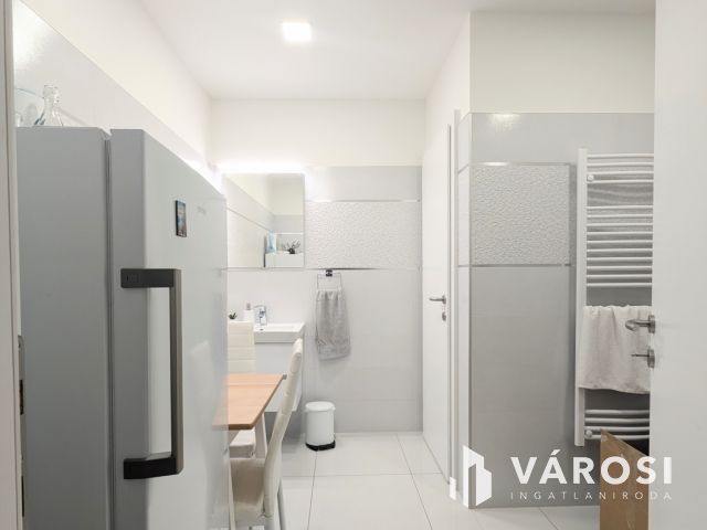 Abszolút belvárosi szépségszalon-üzlethelyiség