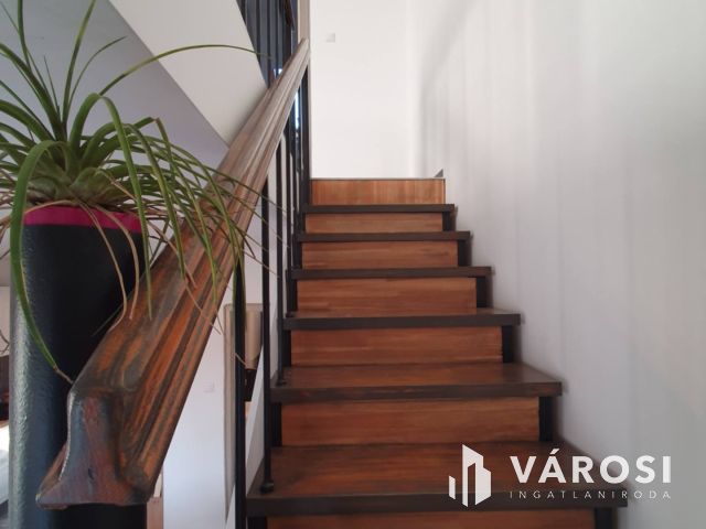 Kiváló, újszerű napelemes ikerfél Széplakon eladó