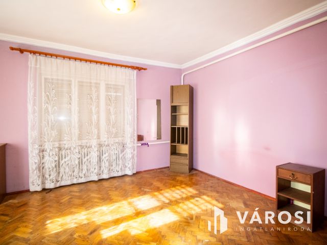 Nagy ház, jó elrendezés Kétsopronyban