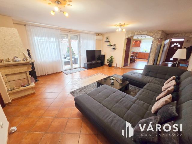 Minden igényt kielégítő családi ház Szigethalmon