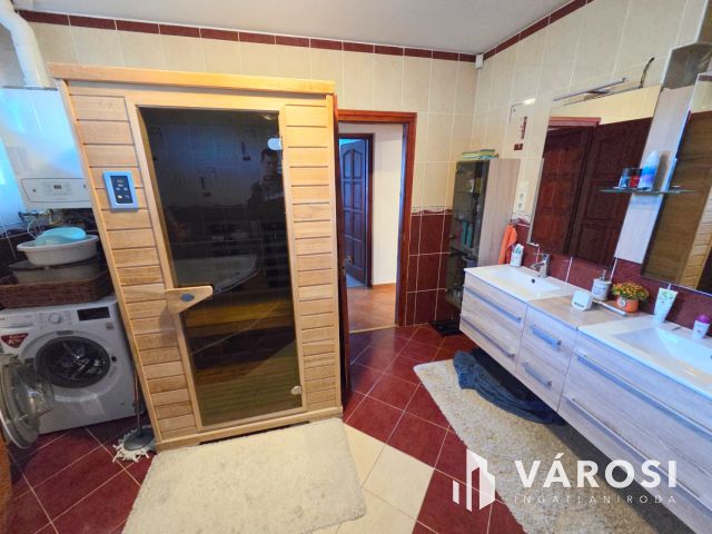 Minden igényt kielégítő családi ház Szigethalmon