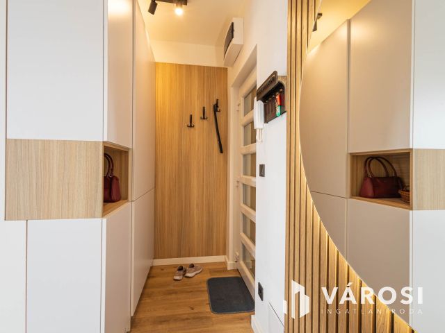 Nagy erkélyes új építésű albérlet