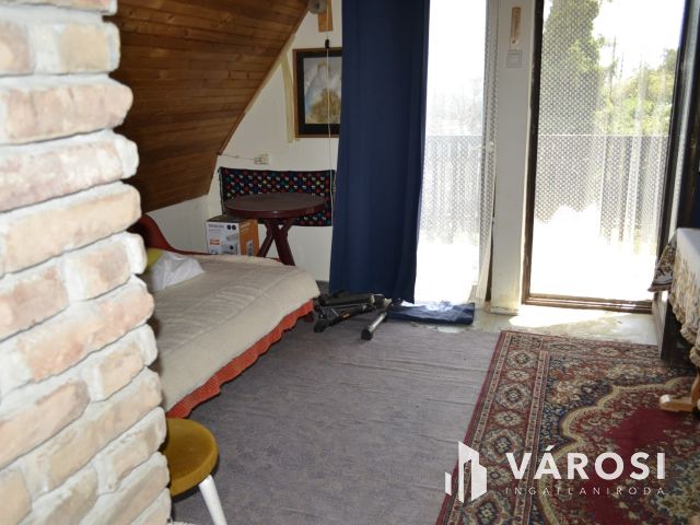 Felsőörsön Balatoni panorámás téliesített ingatlan eladó!