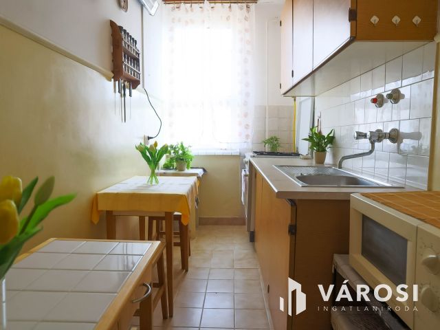 Eladó sestakerti lakás, formáld saját ízlésed szerint!