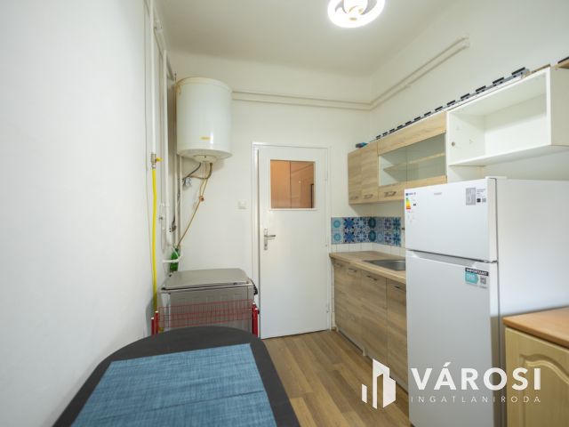 Belvárosi garzon eladó a Mérey utcában