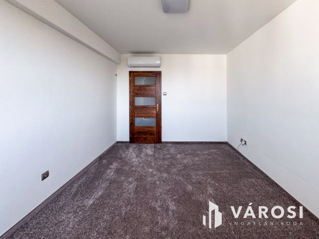 Gyönyörű belvárosi lakás a szökőkútnál