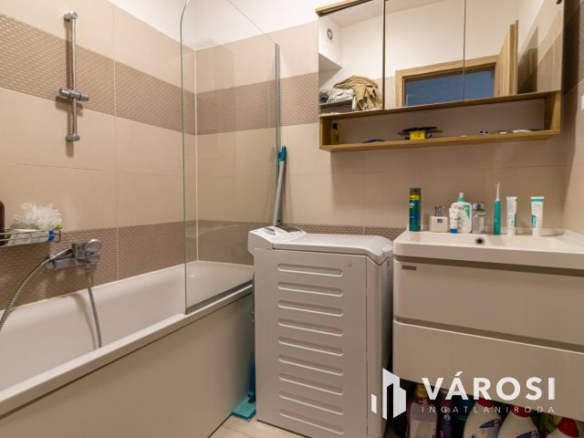 Mennyezetfűtéses 2 szobás lakás Angyalföldön!