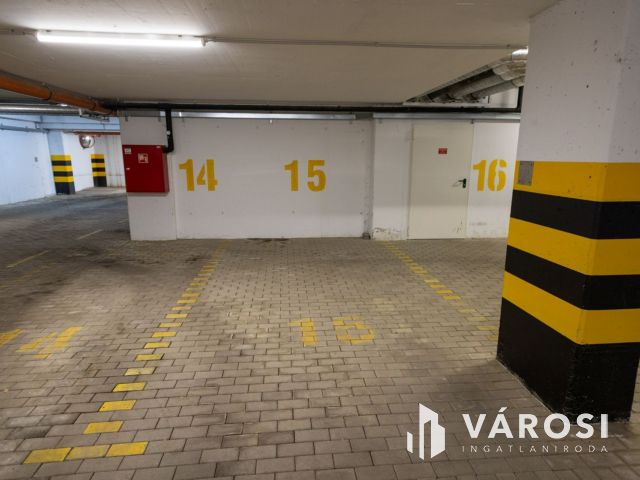 Nagy fedett teraszos lakás a Sestakertben eladó