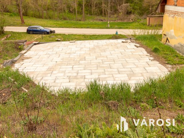 Zártkerti telek vízzel + árammal  Máriahalmon– ne hagyd ki!