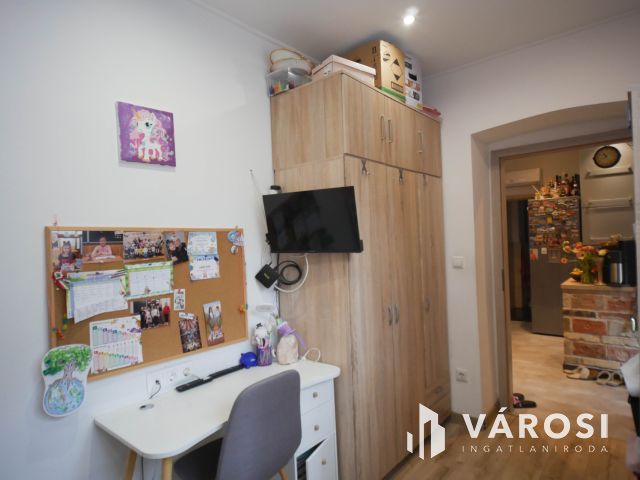 108 m²-es különleges otthon saját udvarral