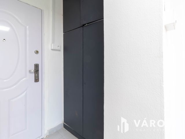 Fáy utcai felújított iroda:48 m2, 2 helyiség,saját teakonyha