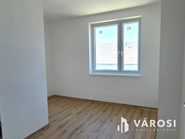 Új, Berendezett, Belvárosi, Prémium költözhető-Debrecen