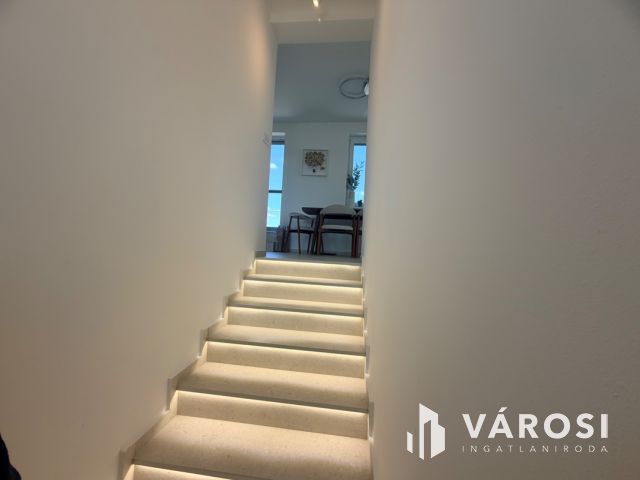 Élet a város felett - Panorámás penthouse Szombathelyen
