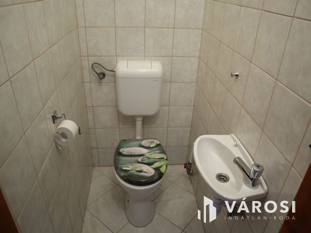 Kiadó első emeleti lakás Új Szegeden, közel a belvároshoz!