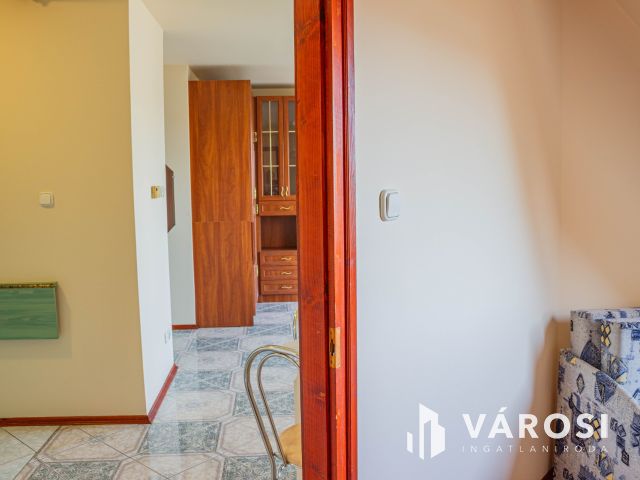 Belvárosban , fényárban 1,5 szobában, terasszal